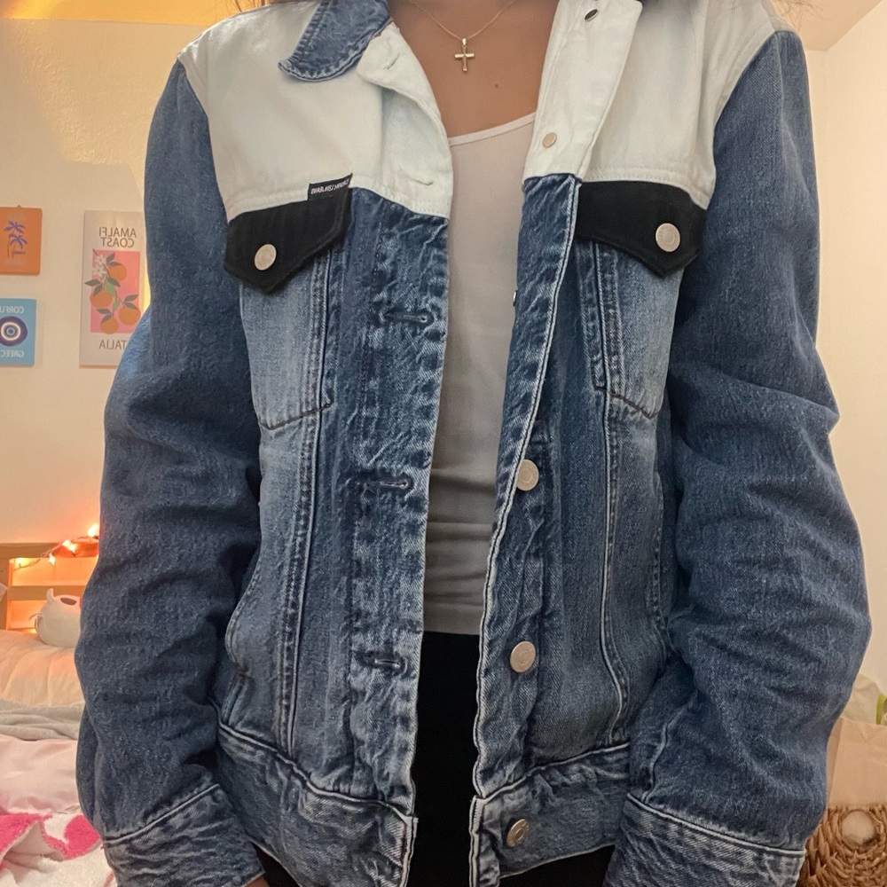 Calvin Klein denim jacket, color block size small. In basically new condition